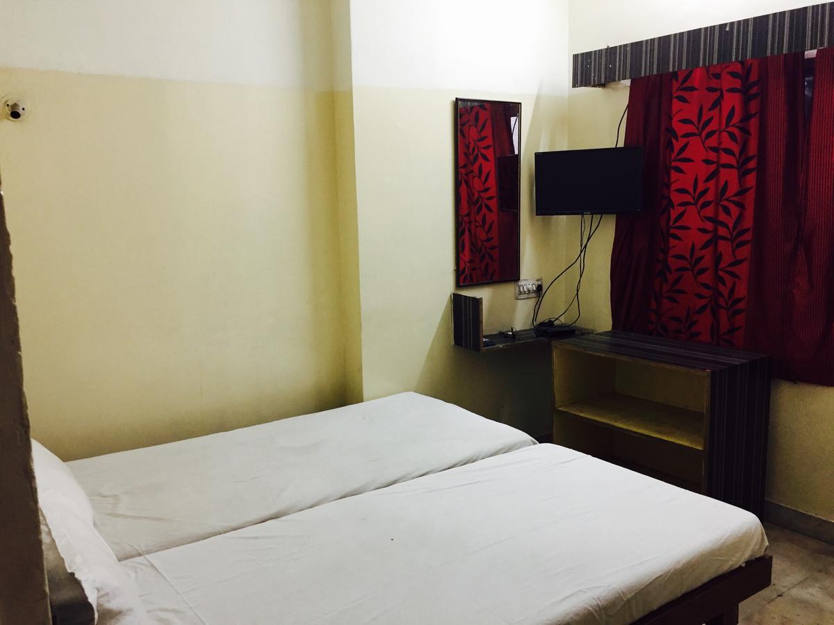 Hotel Ashirwad Ουνταϊπούρ Εξωτερικό φωτογραφία